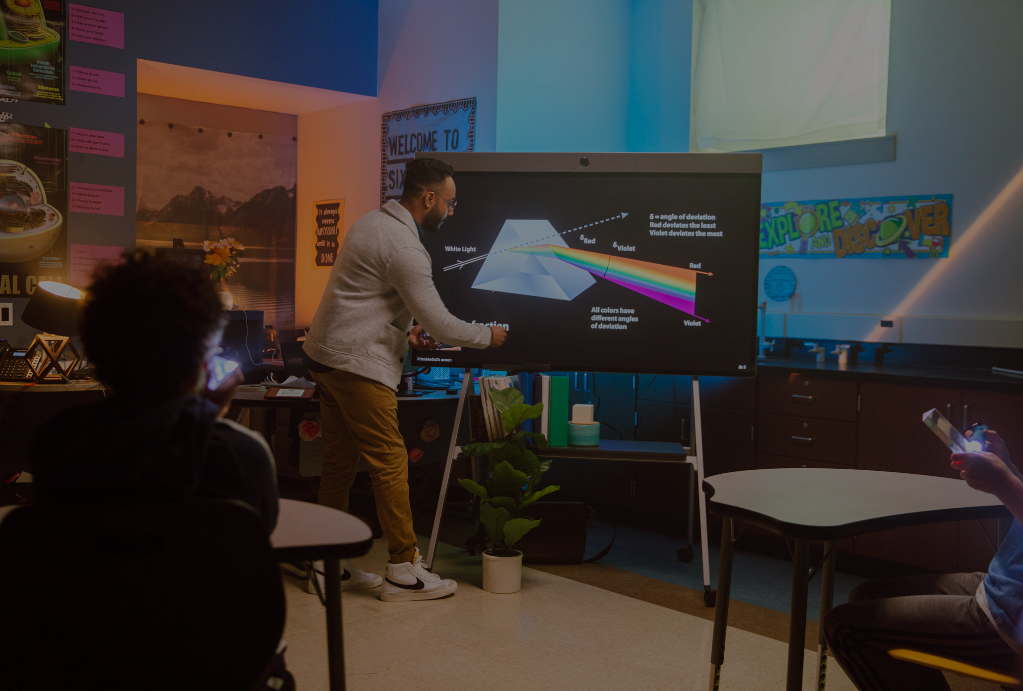 Enabling Hybrid Classrooms With Zoom Neat